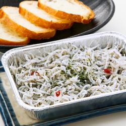 Whitebait Ajillo (with baguette)