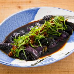 Fried eggplant/Black clams with sesame and salt/White milt with ponzu sauce/Stewed tofu