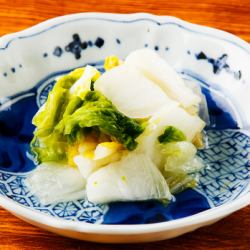 Pickled Chinese cabbage/Shiokara squid/Salmon pickled in salted rice malt