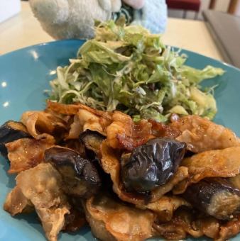 揚げ茄子入り豚肉のコチュジャン炒め