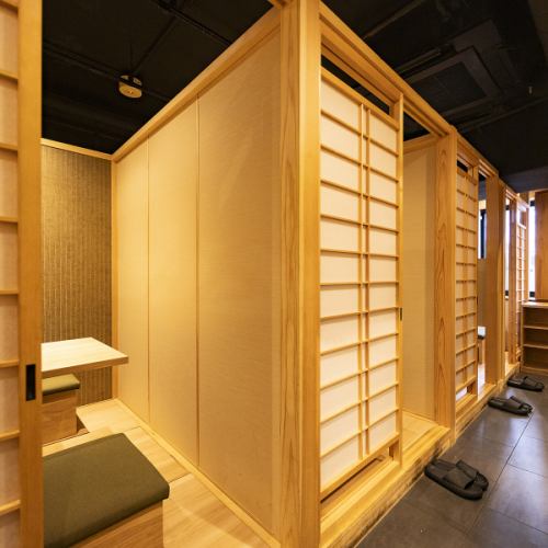 2～6名様個室5部屋あり!