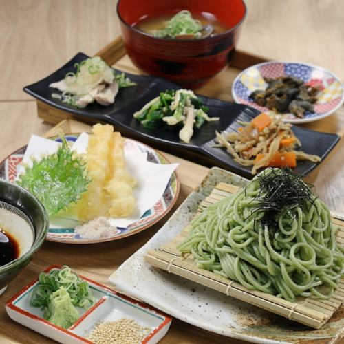 稲庭うどんとハモ梅しそ天ぷらの定食