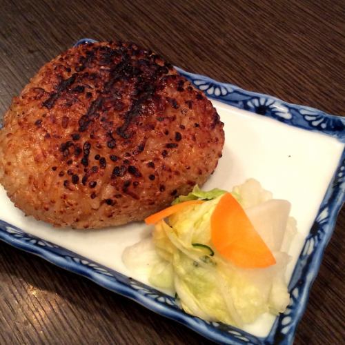 Grilled rice ball/rice ball (salmon, plum)