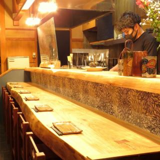 One person is also welcome ◎ The counter seats where you can see the craftsmanship up close are special seats! You can also enjoy sake carefully with the cooking scenery as a side dish ◎ Of course, it is also recommended for drinking sashimi with friends and using dates !!