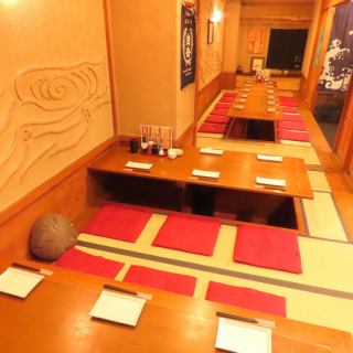 A sunken kotatsu seat that can accommodate up to 6 people.The interior, which has a warm wooden interior with a Japanese feel, is perfect for gatherings where you want to enjoy leisurely conversations in a calm atmosphere.Please feel free to use it for drinking parties with friends, girls' night out, or other occasions with close friends!