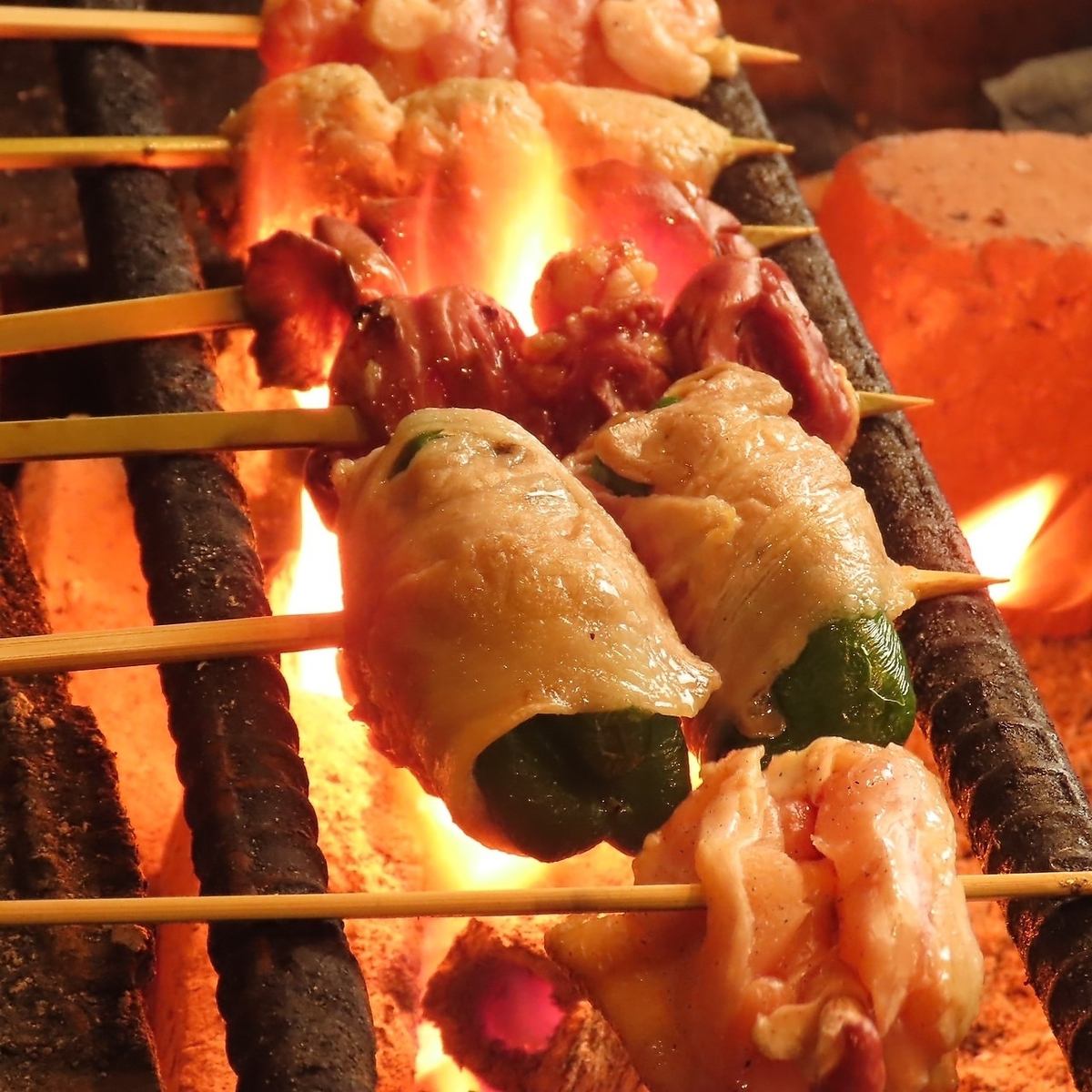 炭火で香ばしく焼き上げた絶品焼き鳥！