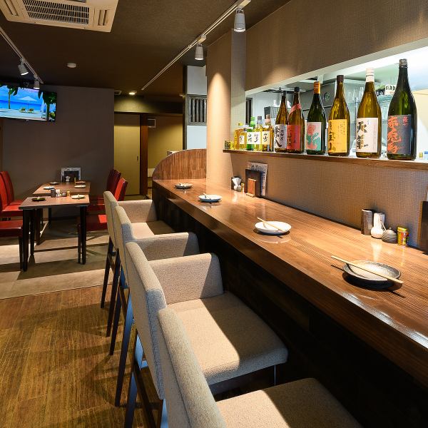 [Cozy counter seats] We have counter seats that couples and singles can use casually.With the kitchen spread out in front of you, this is a special seat where you can enjoy a sense of presence!