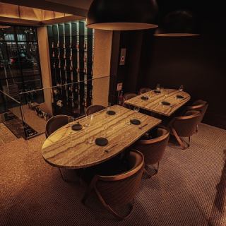 テーブルソファ席【2名様~OK】広々としたテーブルでゆったりとした時間を過ごせます…