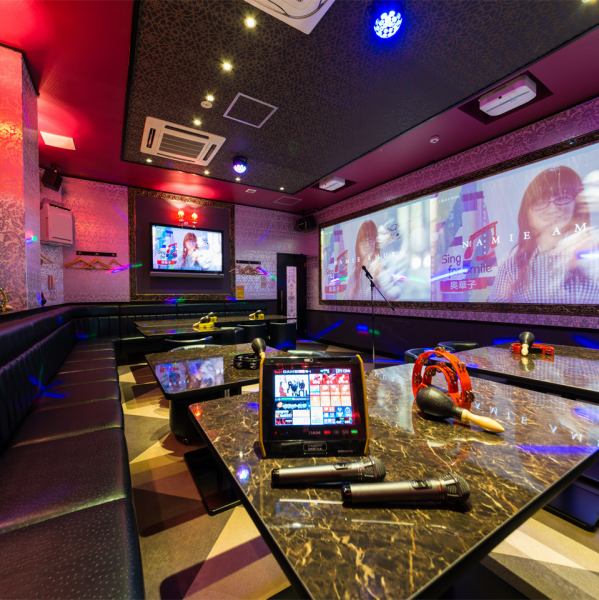 少人数のプライベート利用や各種2次会まで、様々なシーンに応じての個室をご用意してます。ご予約はお早めに★カラオケ&ダーツJOYJOYは24時間営業♪最新カラオケ機種と大型テレビで朝まで盛り上がっちゃお☆最大40名様迄の個室有り。