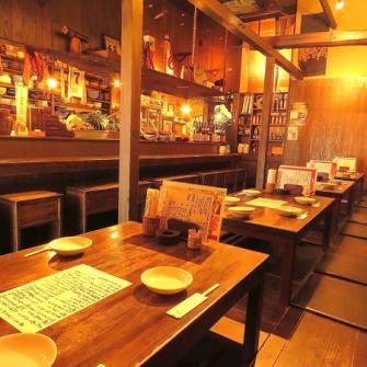 The sunken kotatsu seats are recommended for company parties and other gatherings, and can seat up to 22 people!! It's a space where you can take off your shoes and relax, making it perfect for all kinds of parties! The 90-minute all-you-can-drink course is 5,500 JPY (incl. tax). Please feel free to contact us!