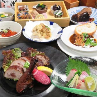 8 items including seasonal sashimi and oysters with all-you-can-drink for 90 minutes starting from 5,500 yen (tax included)