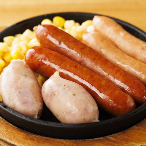 ソーセージ盛り合わせ