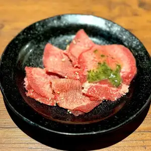 羅勒鹹牛舌