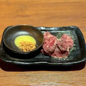 大蒜裙邊牛排