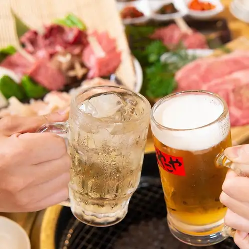 在完全私密的包间里尽情举杯庆祝,无需任何顾虑!