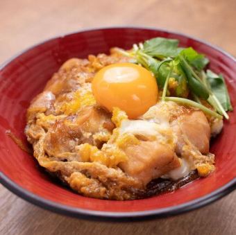 赤鶏玉子の親子丼