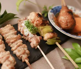 人気の串焼き盛り合わせ6種