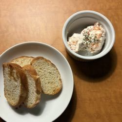 スモークサーモンとチーズのディップ