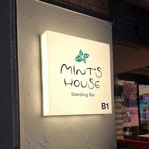 仙台駅から徒歩１分♪のお洒落なstanding bar