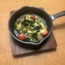 ブロッコリーのマヨ焼き