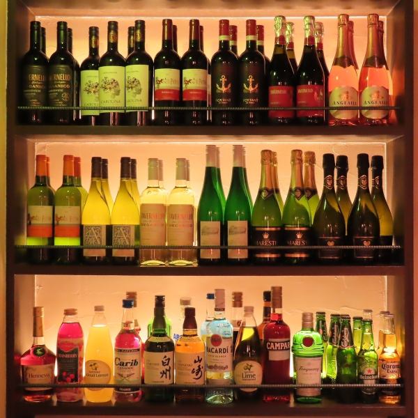 様々なお酒をご用意しております♪人気なものから変わり種まで？！お好みに合わせてご用意いたします！また、貸切も承っておりますのでご予約はお早めに！