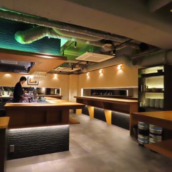 飲み放題&スタンディングビュッフェ等がついた結婚式二次会貸切コ―ス!10万円(税込)