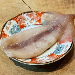 烤整条鱿鱼