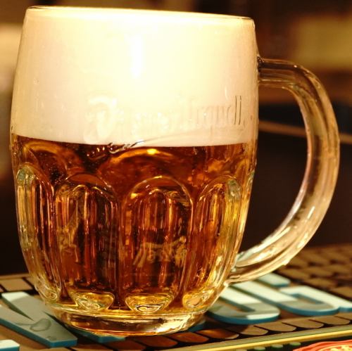 【乾杯に♪】チェコ産の絶対的王者!ピルスナーウルケル