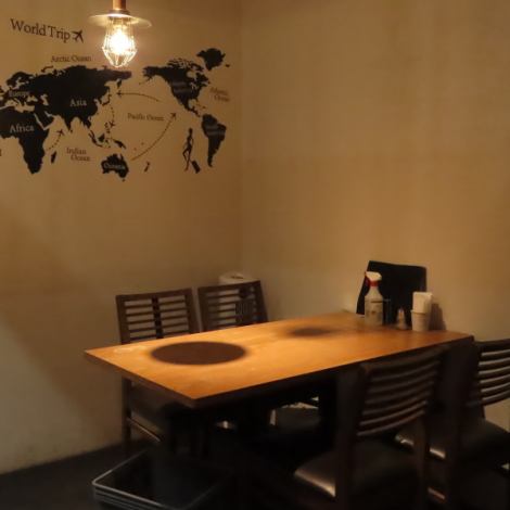 这里环境时尚雅致,菜肴精心烹制,非常棒!适合举办各种活动,例如宴会和闺蜜聚会!期待您的预订。我们目前接受团体宴会预订,例如迎新会和欢送会。☆ 最多可容纳28人!一边品尝精酿啤酒,一边享受轻松时光。☆ 宴会组织者请尽早预订。允许吸烟。