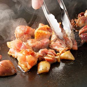 地鶏たれ焼き三種盛り（もも、白肝、砂肝）