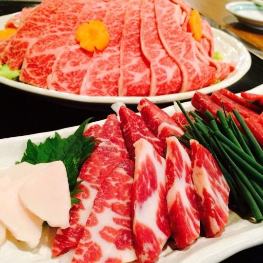 本場熊本県直送！馬刺しの3種盛り合わせ
