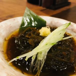 茹でたて枝豆／自家製青とうからし味噌漬け／わさびもずく酢