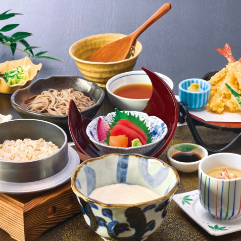 Plenty of grated yam soup and barley rice set meal