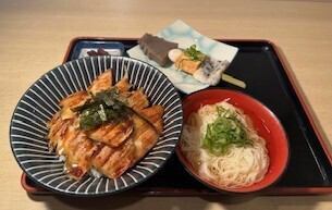姫路名物 穴子丼