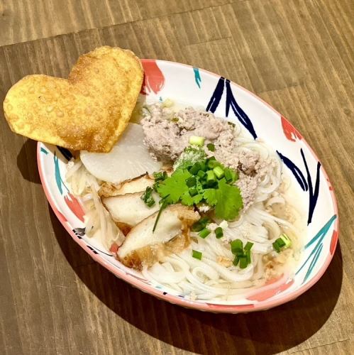 クリアスープ台風ヌードル