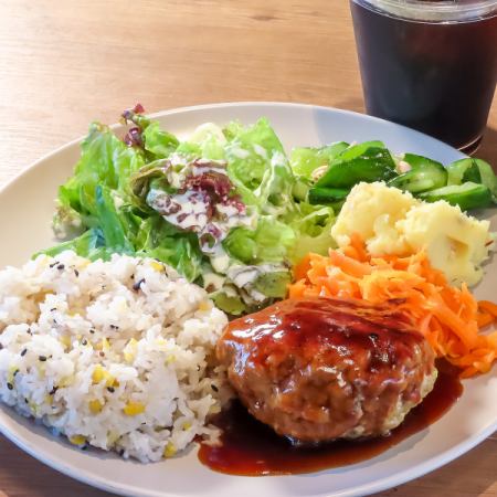 自家製ハンバーグ デミグラスソース