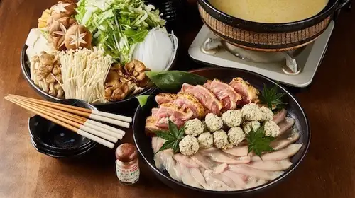 【完全個室確定・90分飲み放題付】美山山椒を使った〆麺付き京赤地鶏鍋コース　7700円→6600円