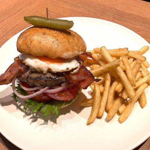■ゴルゴンゾーラ＆ベーコンバーガー