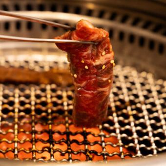 上タンや上ハラミなどワンランク上の質を堪能！おすすめコース 4,950円(税込)