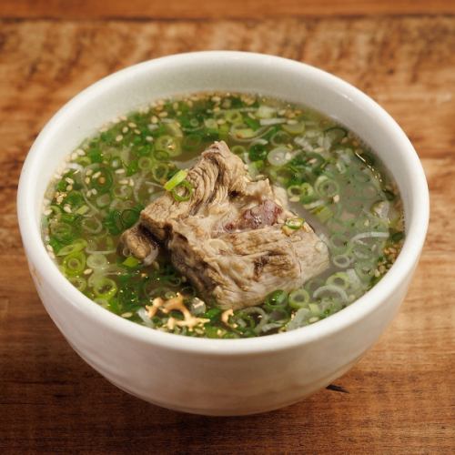 牛タンテールスープ