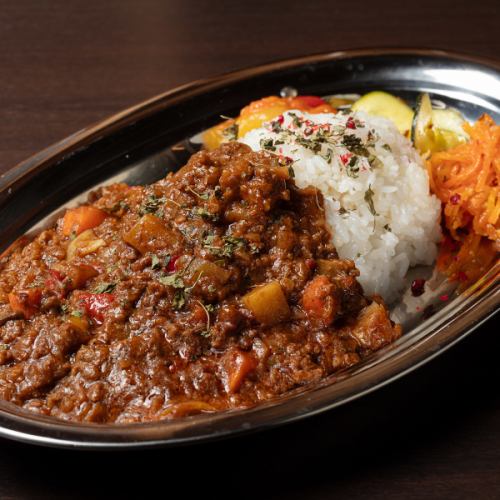 【口の中で弾けるスパイスの香り。ラム肉の旨みが際立つ本格キーマ】スパイシーラムキーマカレー