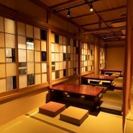 We have a tatami room that can seat up to 5 people per table.