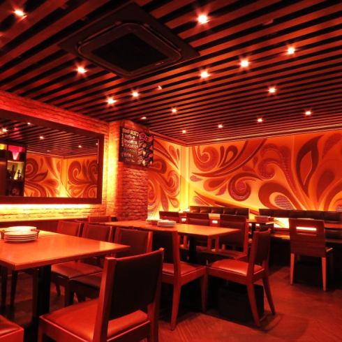 おしゃれな店内で本格ピッツァ、パスタ、前菜をお愉しみ下さい！