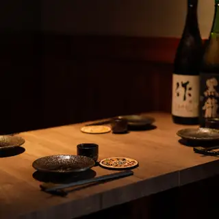 デート・女子会・飲み会・各種宴会まで幅広く対応。ゆったり過ごせるお席を多数ご用意しております。2名様から最大50名様までの貸切もお気軽にご相談ください。