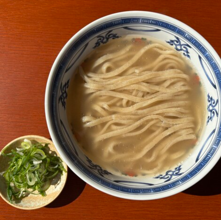 数量限定 豚足出汁のコラーゲンたっぷりおうどん