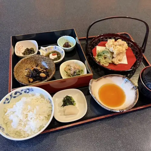 平日限定御膳ランチ