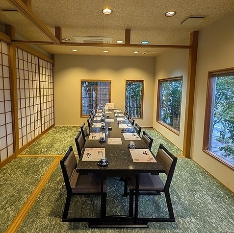 ハレの日を彩る繊細な和食。落ち着いた空間でご堪能いただけます