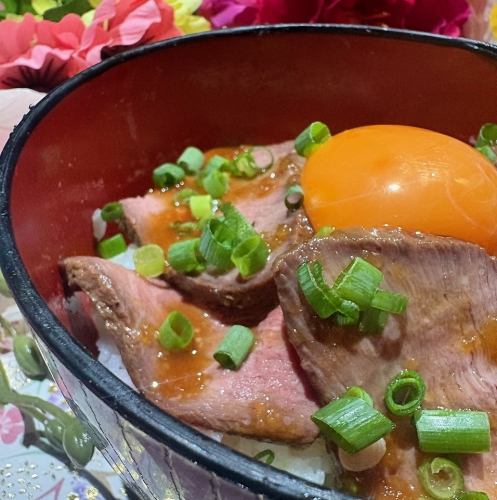 ローストビーフ丼