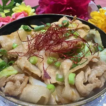 バラ焼き丼