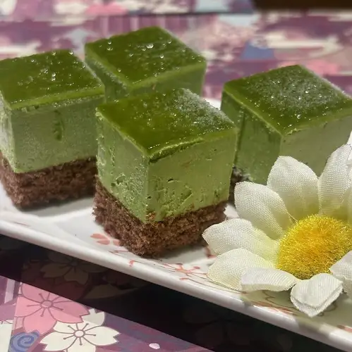 抹茶ケーキ